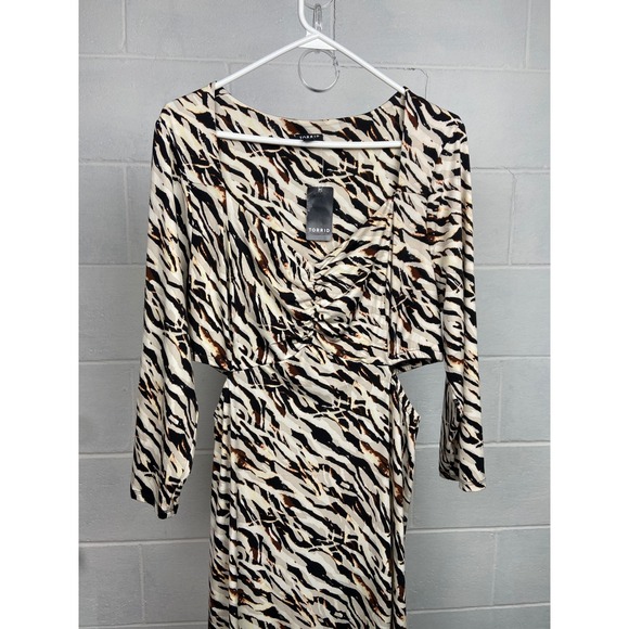 Torrid Maxi Dress Studio Knit Watercolor Zebra Print‎ Long Sleeve Size (0) 12/L - Picture 2 of 9